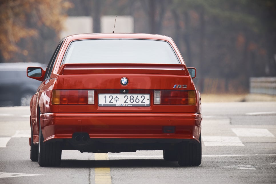 BMW (E30) M3 Evolution 2 — archive photograph 32.1