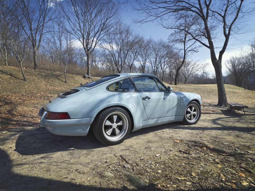 Porsche 911 (964) Carrera 4