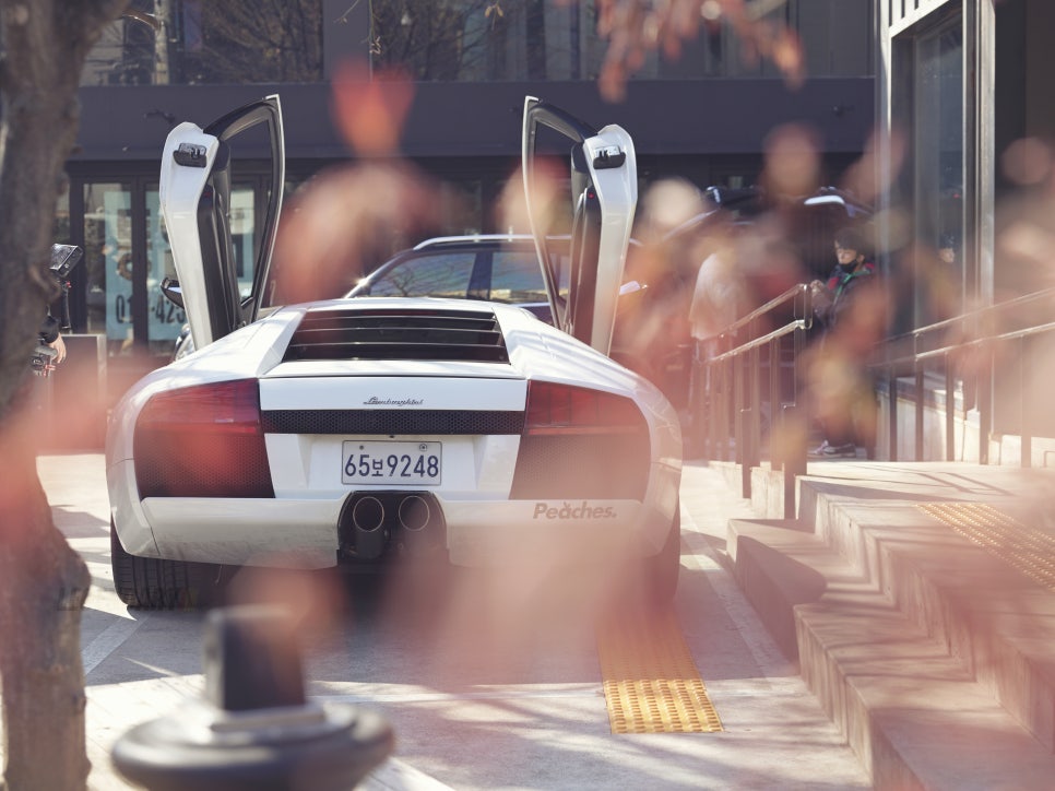 Lamborghini Murciélago LP580 — archive photograph 43.1