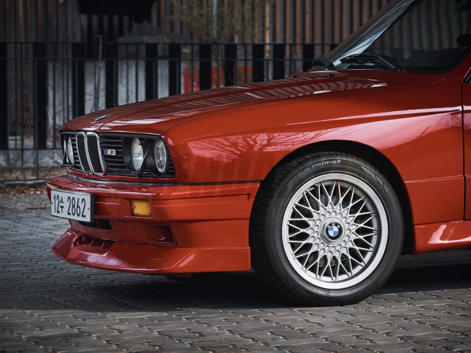 BMW (E30) M3 Evolution 2 — archive photograph 10.1