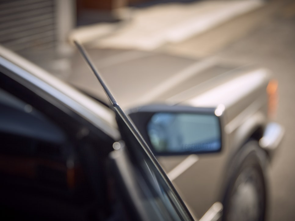 Mercedes-Benz W126 560SEC — archive photograph 31.1