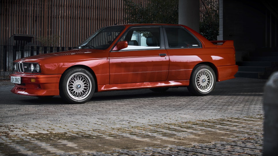 BMW (E30) M3 Evolution 2 — archive photograph 34.1
