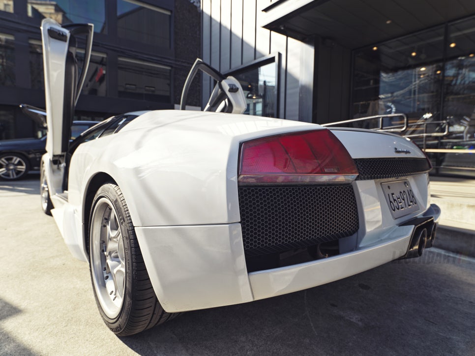 Lamborghini Murciélago LP580 — archive photograph 31.1
