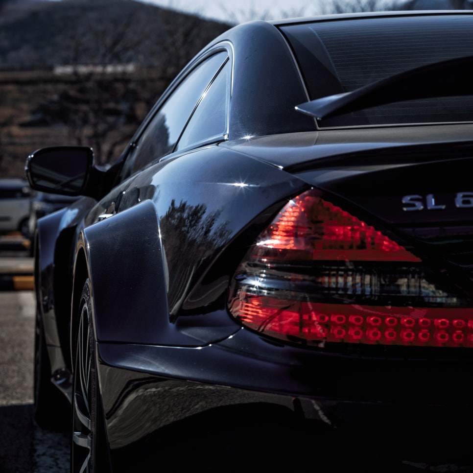 Mercedes-Benz SL65 AMG Black Series — archive photograph 10.1