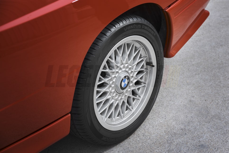 BMW (E30) M3 Evolution 2 — archive photograph 14.1