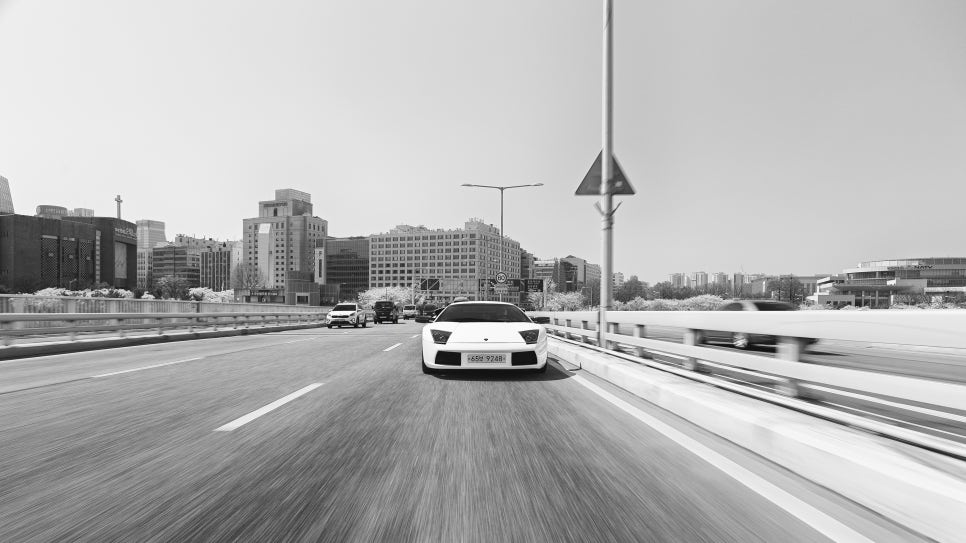 Lamborghini Murciélago LP580 — archive photograph 6.1