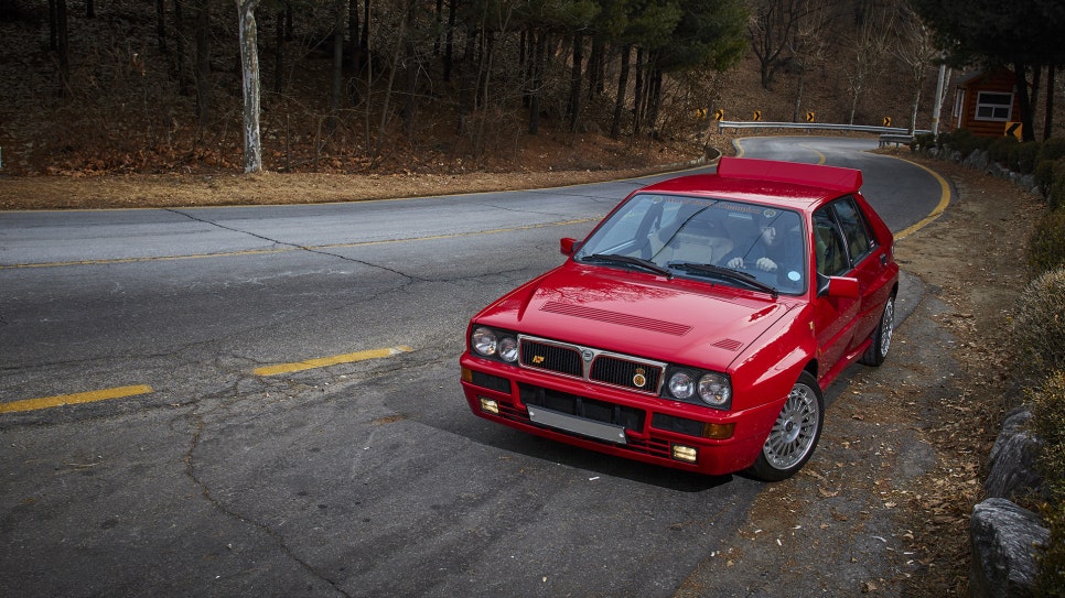 Lancia Delta HF Integrale Evo 2 — archive photograph 8.1