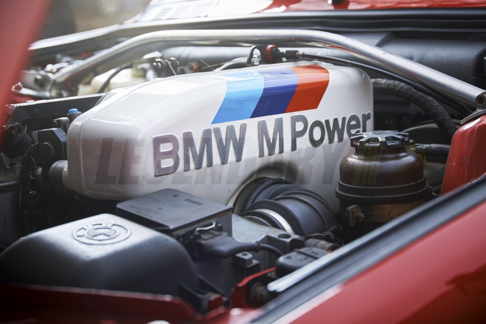 BMW (E30) M3 Evolution 2 — archive photograph 16.1