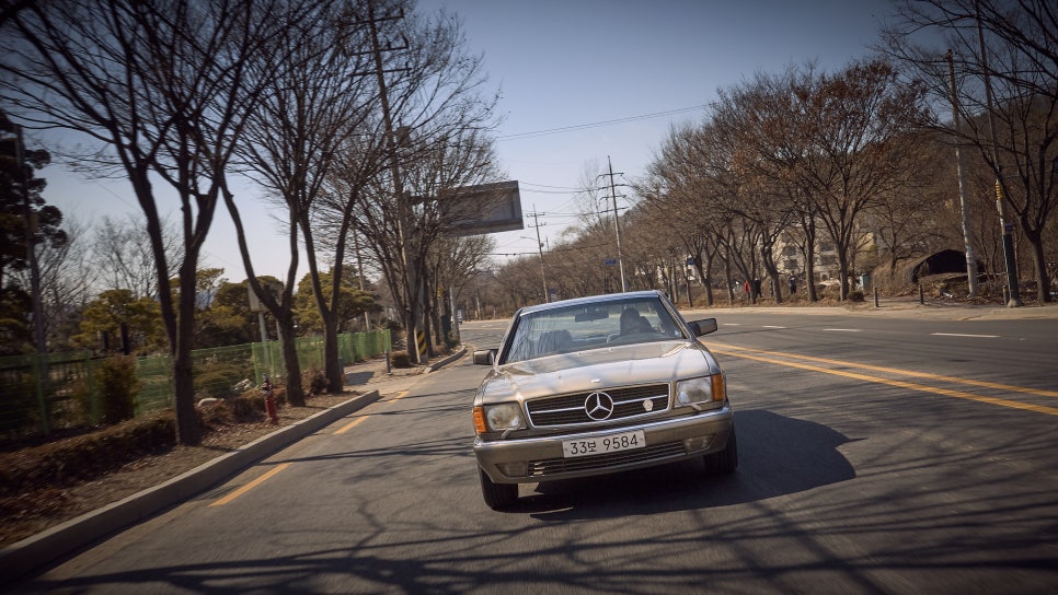 Mercedes-Benz W126 560SEC — archive photograph 15.1