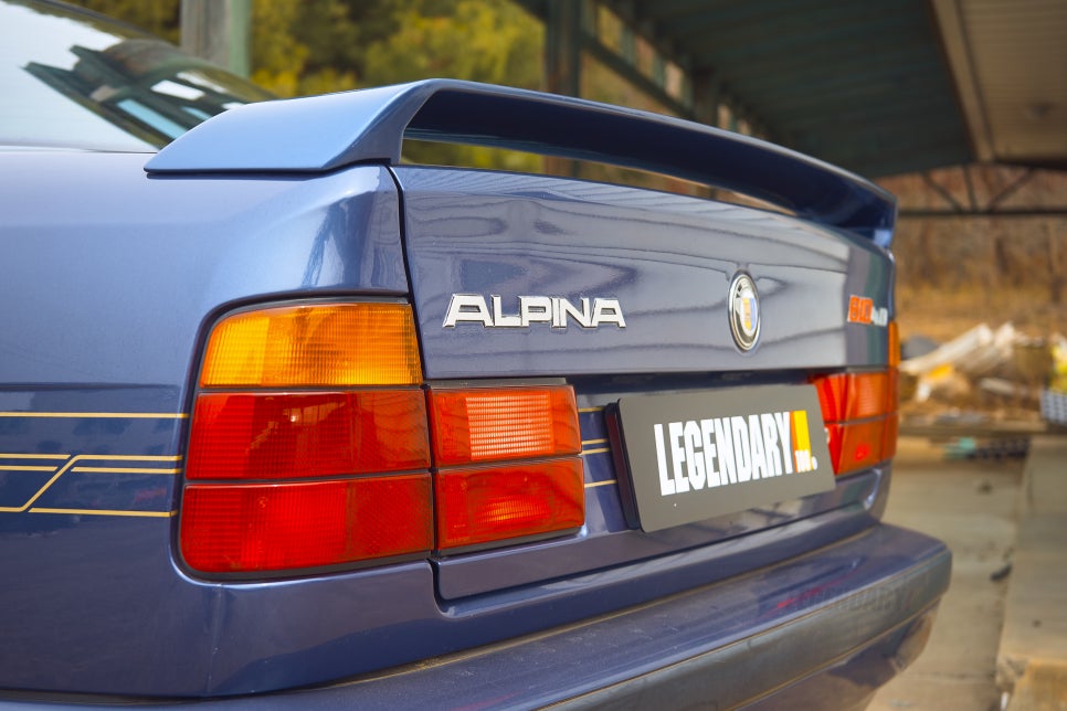 Alpina B10 4.0 — archive photograph 44.1