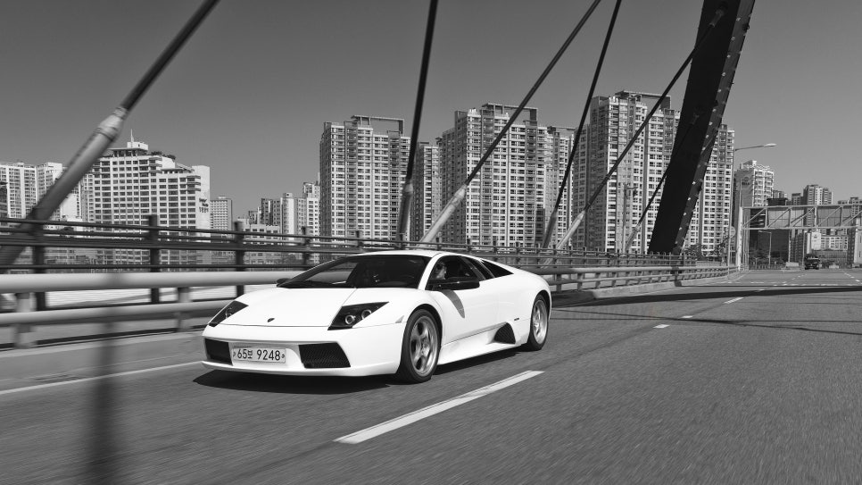 Lamborghini Murciélago LP580 — archive photograph 12.1